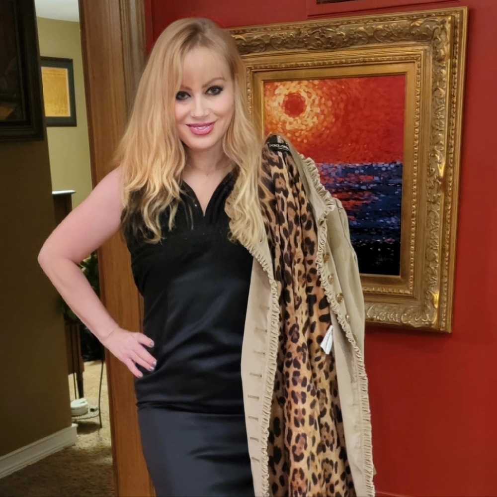 EUC Carmen Marc Valvo gown from SAKS